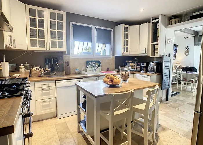 Holiday home Clem By Interhome Saint-Raphael (Var)